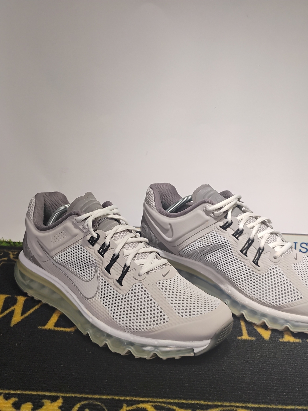 Nike Men's Light Gray Athletic Sneakers with Mesh Upper